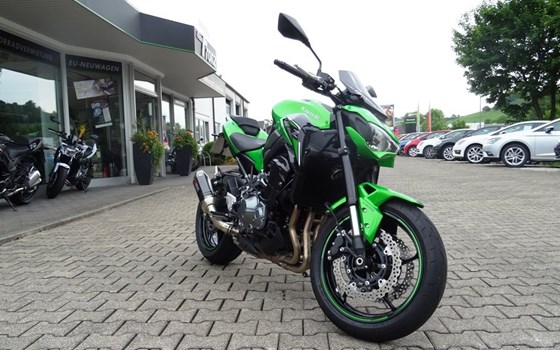 Umgebautes Motorrad Kawasaki Z900 von Motorrad & AutoTeam Klaus Fronz - Bild 4 Umgebautes Motorrad Kawasaki Z900 von Motorrad & AutoTeam Klaus Fronz - Bild 4