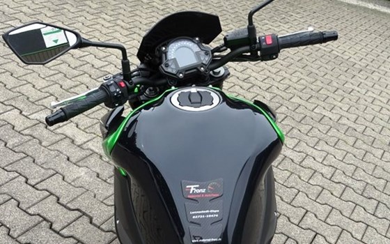 Umgebautes Motorrad Kawasaki Z900 von Motorrad & AutoTeam Klaus Fronz - Bild 9 Umgebautes Motorrad Kawasaki Z900 von Motorrad & AutoTeam Klaus Fronz - Bild 9