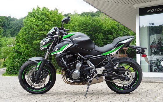 Umgebautes Motorrad Kawasaki Z650 von Motorrad & AutoTeam Klaus Fronz - Bild 1 Umgebautes Motorrad Kawasaki Z650 von Motorrad & AutoTeam Klaus Fronz - Bild 1