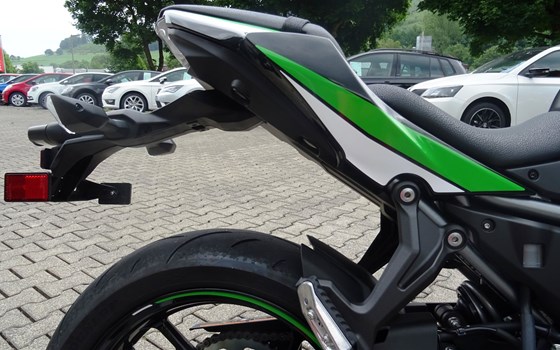 Umgebautes Motorrad Kawasaki Z650 von Motorrad & AutoTeam Klaus Fronz - Bild 7 Umgebautes Motorrad Kawasaki Z650 von Motorrad & AutoTeam Klaus Fronz - Bild 7