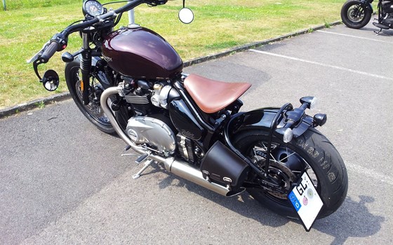 Umgebautes Motorrad Triumph Bonneville Bobber von Motorradhaus Löhmer GmbH - Bild 6 Umgebautes Motorrad Triumph Bonneville Bobber von Motorradhaus Löhmer GmbH - Bild 6