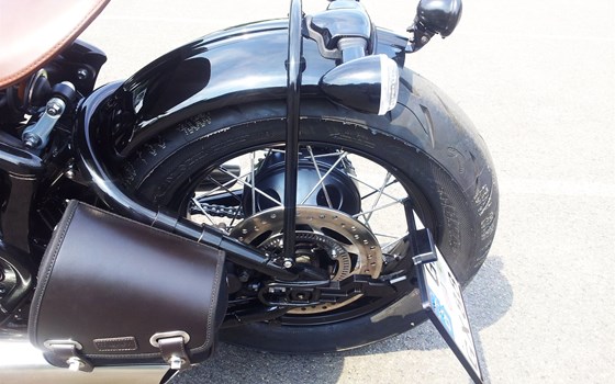 Umgebautes Motorrad Triumph Bonneville Bobber von Motorradhaus Löhmer GmbH - Bild 7 Umgebautes Motorrad Triumph Bonneville Bobber von Motorradhaus Löhmer GmbH - Bild 7