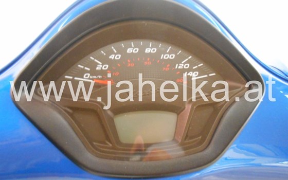 Umgebautes Motorrad Vespa GTS 300 i.e. Super von Jahelka Zweirad GmbH - Bild 5 Umgebautes Motorrad Vespa GTS 300 i.e. Super von Jahelka Zweirad GmbH - Bild 5