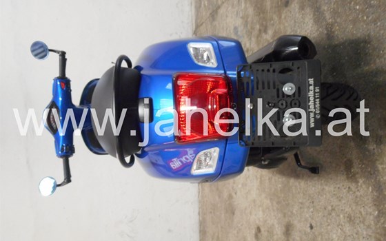 Umgebautes Motorrad Vespa GTS 300 i.e. Super von Jahelka Zweirad GmbH - Bild 6 Umgebautes Motorrad Vespa GTS 300 i.e. Super von Jahelka Zweirad GmbH - Bild 6
