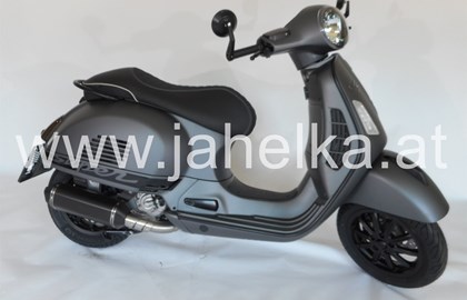 Vespa GTS 300 i.e. Super Sport Custom Bike Vespa GTS 300 i.e. Super Sport Custom Bike