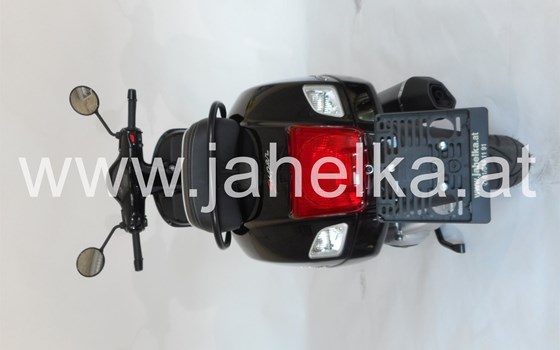 Umgebautes Motorrad Vespa GTS 300 i.e. Super von Jahelka Zweirad GmbH - Bild 7 Umgebautes Motorrad Vespa GTS 300 i.e. Super von Jahelka Zweirad GmbH - Bild 7