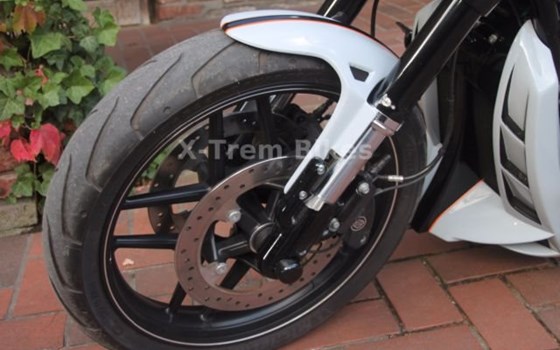 Umgebautes Motorrad Harley-Davidson V-Rod Night Rod VRSCD von X-Trem Custombikes - Bild 3 Umgebautes Motorrad Harley-Davidson V-Rod Night Rod VRSCD von X-Trem Custombikes - Bild 3