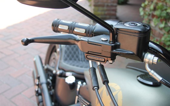 Umgebautes Motorrad Harley-Davidson Softail Fat Boy Special FLSTFB von X-Trem Custombikes - Bild 21 Umgebautes Motorrad Harley-Davidson Softail Fat Boy Special FLSTFB von X-Trem Custombikes - Bild 21