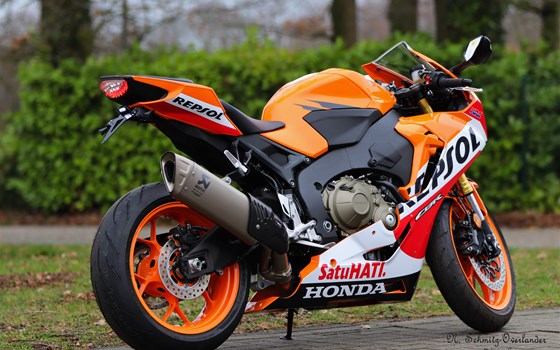Umgebautes Motorrad Honda CBR1000RR Fireblade von Motorrad-Center Wessmann GmbH - Bild 2 Umgebautes Motorrad Honda CBR1000RR Fireblade von Motorrad-Center Wessmann GmbH - Bild 2