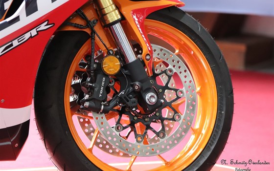 Umgebautes Motorrad Honda CBR1000RR Fireblade von Motorrad-Center Wessmann GmbH - Bild 7 Umgebautes Motorrad Honda CBR1000RR Fireblade von Motorrad-Center Wessmann GmbH - Bild 7
