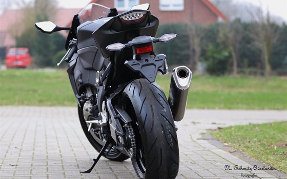 Umgebautes Motorrad Honda CBR1000RR Fireblade von Motorrad-Center Wessmann GmbH - Bild 15 Umgebautes Motorrad Honda CBR1000RR Fireblade von Motorrad-Center Wessmann GmbH - Bild 15
