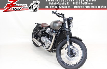 Triumph Bonneville Bobber Custom Bike Triumph Bonneville Bobber Custom Bike