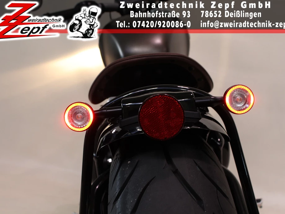 Umbgebautes Motorrad Triumph Bonneville Bobber Bild 12: Umbgebautes Motorrad Triumph Bonneville Bobber