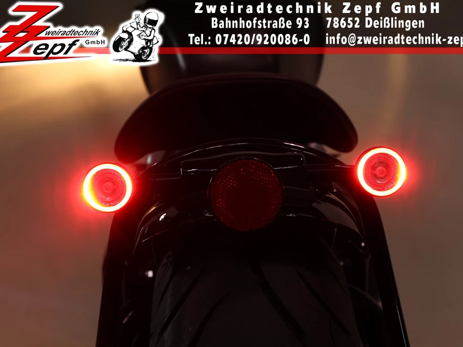Umbgebautes Motorrad Triumph Bonneville Bobber Bild 13: Umbgebautes Motorrad Triumph Bonneville Bobber