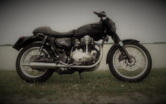 Umgebautes Motorrad Kawasaki W 650 von tagatasch - Bild 5 Umgebautes Motorrad Kawasaki W 650 von tagatasch - Bild 5