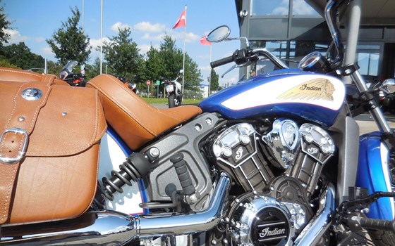 Umgebautes Motorrad Indian Scout von Natuschke & Lange - Bild 8 Umgebautes Motorrad Indian Scout von Natuschke & Lange - Bild 8