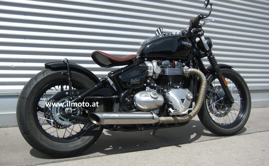 Umbgebautes Motorrad Triumph Bonneville Bobber Bild 2: Umbgebautes Motorrad Triumph Bonneville Bobber