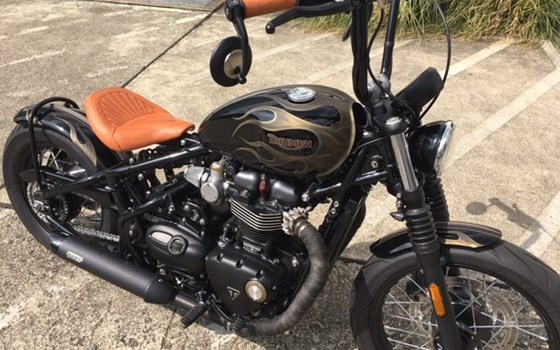 Umgebautes Motorrad Triumph Bonneville Bobber von Triumph Düsseldorf Matching Bikes ZK GmbH - Bild 8 Umgebautes Motorrad Triumph Bonneville Bobber von Triumph Düsseldorf Matching Bikes ZK GmbH - Bild 8