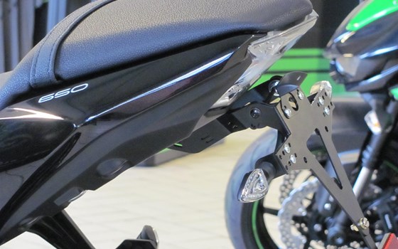 Umgebautes Motorrad Kawasaki Z650 von Brand und Dowalil Motorradhandel - Bild 1 Umgebautes Motorrad Kawasaki Z650 von Brand und Dowalil Motorradhandel - Bild 1