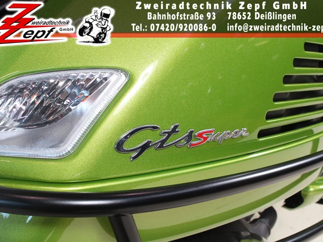Details zum Custom-Bike Vespa GTS 300 i.e. Super des Händlers