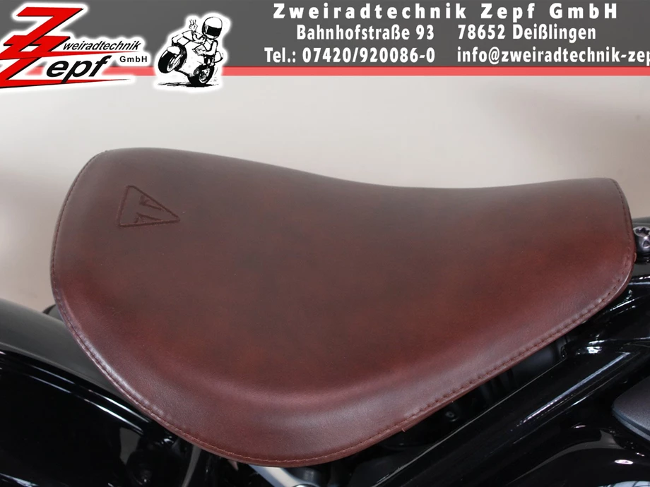 Umbgebautes Motorrad Triumph Bonneville Bobber Bild 6: Umbgebautes Motorrad Triumph Bonneville Bobber