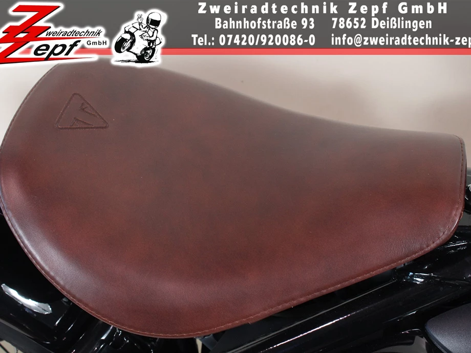 Umbgebautes Motorrad Triumph Bonneville Bobber Bild 7: Umbgebautes Motorrad Triumph Bonneville Bobber