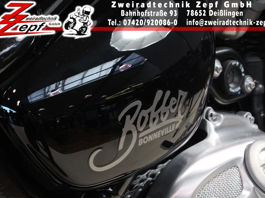 Umbgebautes Motorrad Triumph Bonneville Bobber Bild 9: Umbgebautes Motorrad Triumph Bonneville Bobber