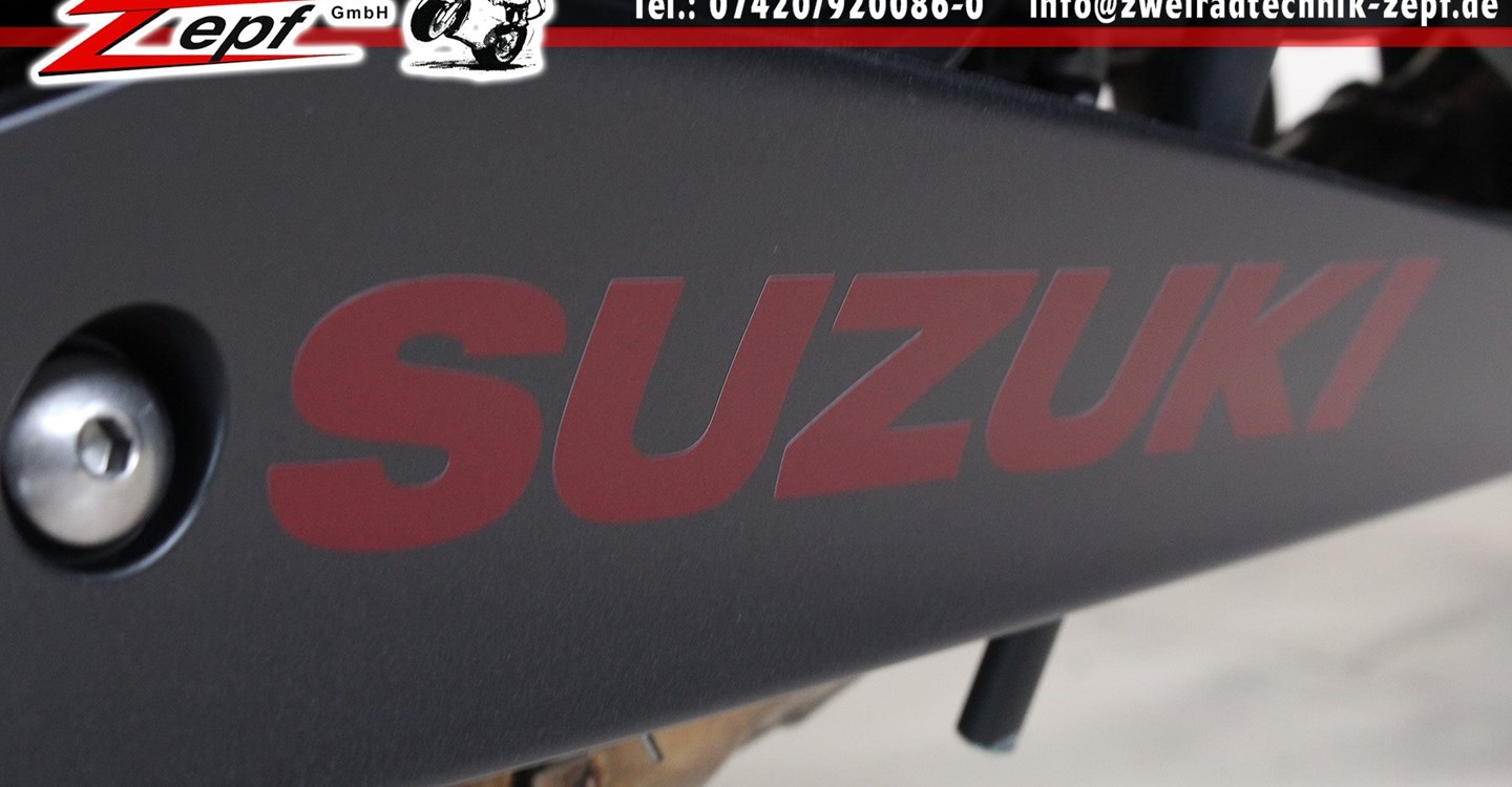 Umbgebautes Motorrad Suzuki GSX-S1000