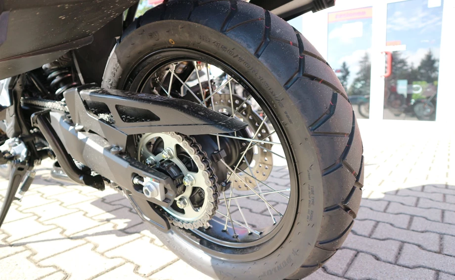 Rebuilt motorbike Honda CRF1000L Africa Twin Bild 11: Rebuilt motorbike Honda CRF1000L Africa Twin