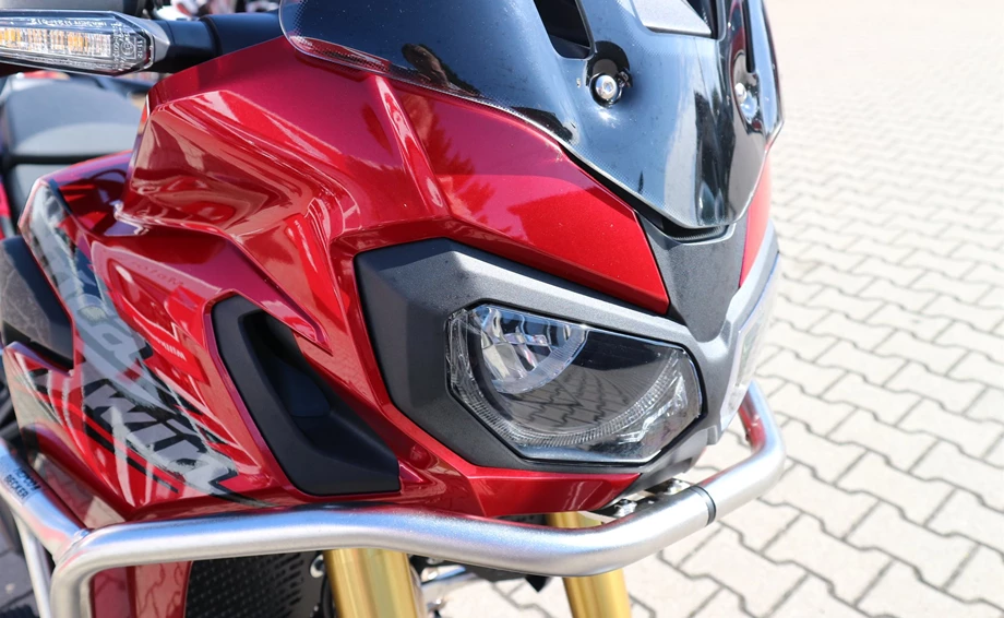 Rebuilt motorbike Honda CRF1000L Africa Twin Bild 14: Rebuilt motorbike Honda CRF1000L Africa Twin