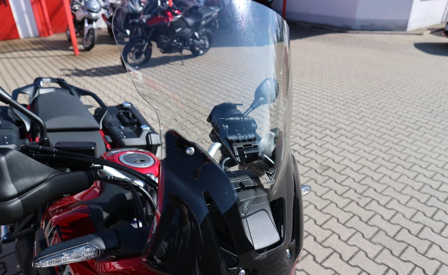 Rebuilt motorbike Honda CRF1000L Africa Twin Bild 17: Rebuilt motorbike Honda CRF1000L Africa Twin