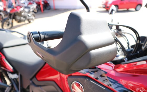 Umgebautes Motorrad Honda CRF1000L Africa Twin von Auto-und Motorradhaus Bürstadt GmbH - Bild 18 Umgebautes Motorrad Honda CRF1000L Africa Twin von Auto-und Motorradhaus Bürstadt GmbH - Bild 18