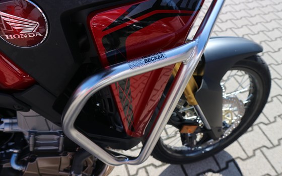 Umgebautes Motorrad Honda CRF1000L Africa Twin von Auto-und Motorradhaus Bürstadt GmbH - Bild 19 Umgebautes Motorrad Honda CRF1000L Africa Twin von Auto-und Motorradhaus Bürstadt GmbH - Bild 19