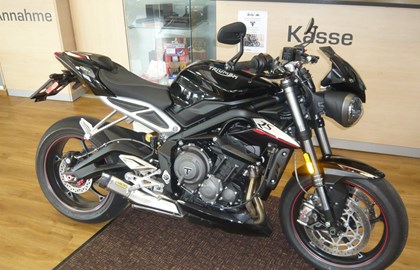 Triumph Street Triple 765 RS Custom Bike Triumph Street Triple 765 RS Custom Bike