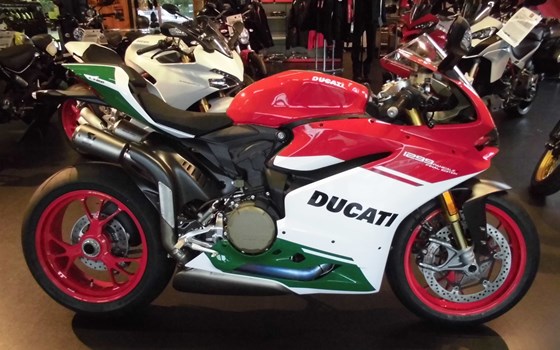 Umgebautes Motorrad Ducati 1299 Panigale R von Team Wahlers GmbH - Bild 1 Umgebautes Motorrad Ducati 1299 Panigale R von Team Wahlers GmbH - Bild 1