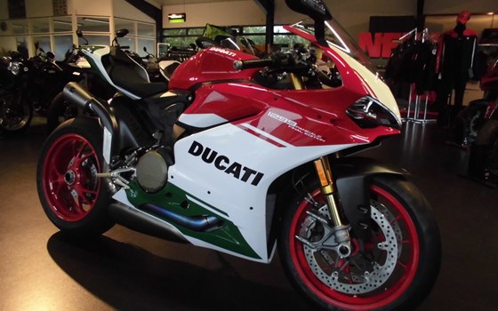Umgebautes Motorrad Ducati 1299 Panigale R von Team Wahlers GmbH - Bild 6 Umgebautes Motorrad Ducati 1299 Panigale R von Team Wahlers GmbH - Bild 6