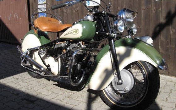 Umgebautes Motorrad Indian Chief von Spocks Motorcycles GmbH - Bild 1 Umgebautes Motorrad Indian Chief von Spocks Motorcycles GmbH - Bild 1