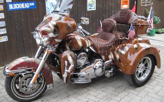 Umgebautes Motorrad Harley-Davidson Trike von Spocks Motorcycles GmbH - Bild 1 Umgebautes Motorrad Harley-Davidson Trike von Spocks Motorcycles GmbH - Bild 1