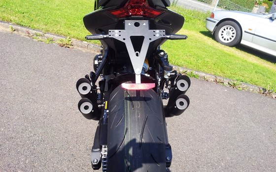 Umgebautes Motorrad Kawasaki Z1000 R von Motorradhaus Löhmer GmbH - Bild 9 Umgebautes Motorrad Kawasaki Z1000 R von Motorradhaus Löhmer GmbH - Bild 9