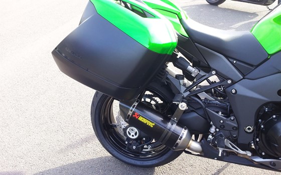 Umgebautes Motorrad Kawasaki Z1000SX von Motorradhaus Löhmer GmbH - Bild 11 Umgebautes Motorrad Kawasaki Z1000SX von Motorradhaus Löhmer GmbH - Bild 11