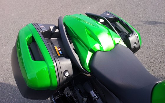 Umgebautes Motorrad Kawasaki Z1000SX von Motorradhaus Löhmer GmbH - Bild 9 Umgebautes Motorrad Kawasaki Z1000SX von Motorradhaus Löhmer GmbH - Bild 9