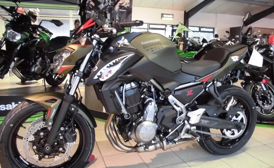 Umbgebautes Motorrad Kawasaki Z650 Bild 6: Umbgebautes Motorrad Kawasaki Z650