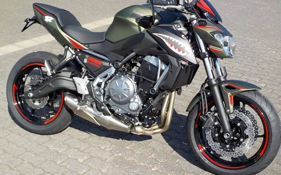 Umgebautes Motorrad Kawasaki Z650 von Böning Motorräder - Bild 2 Umgebautes Motorrad Kawasaki Z650 von Böning Motorräder - Bild 2