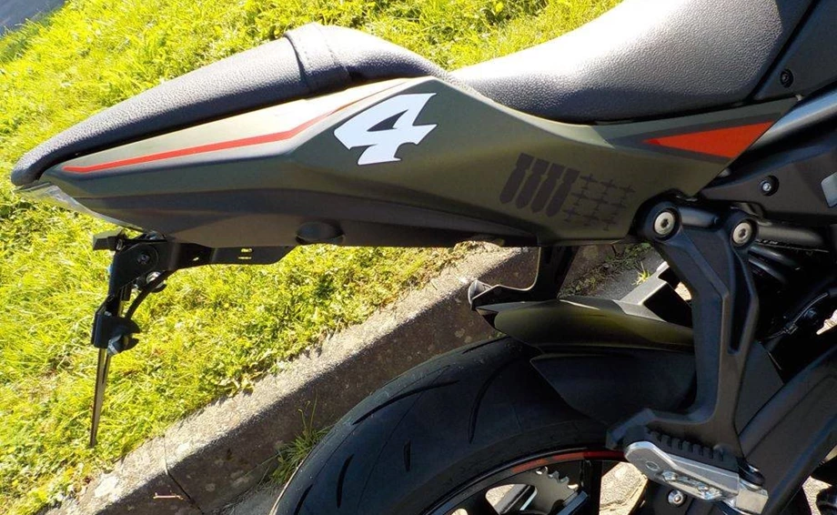 Umbgebautes Motorrad Kawasaki Z650 Bild 6: Umbgebautes Motorrad Kawasaki Z650