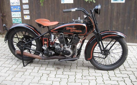 Umgebautes Motorrad Harley-Davidson Type J von Spocks Motorcycles GmbH - Bild 1 Umgebautes Motorrad Harley-Davidson Type J von Spocks Motorcycles GmbH - Bild 1