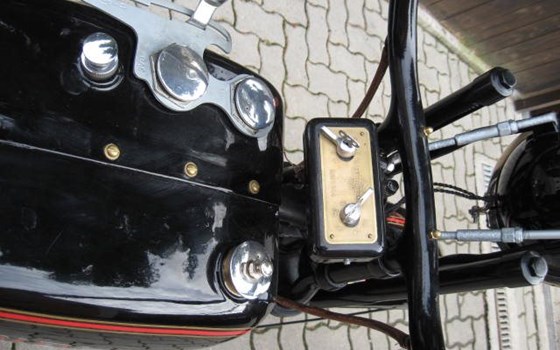 Umgebautes Motorrad Harley-Davidson Type J von Spocks Motorcycles GmbH - Bild 9 Umgebautes Motorrad Harley-Davidson Type J von Spocks Motorcycles GmbH - Bild 9