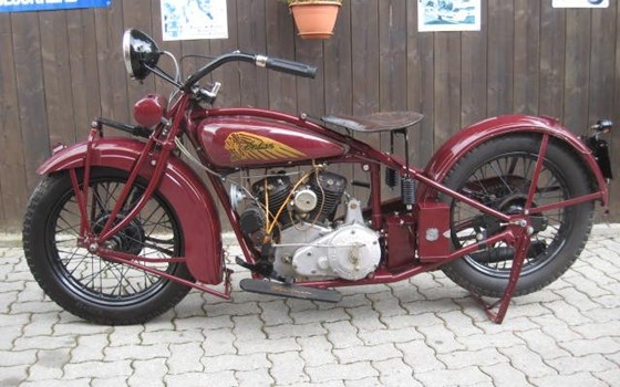 Umgebautes Motorrad Indian Scout 600 von Spocks Motorcycles GmbH - Bild 2 Umgebautes Motorrad Indian Scout 600 von Spocks Motorcycles GmbH - Bild 2