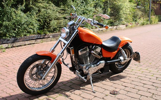 Umgebautes Motorrad Suzuki VS 1400 GLP Intruder von Suhrau's Motorshop - Bild 1 Umgebautes Motorrad Suzuki VS 1400 GLP Intruder von Suhrau's Motorshop - Bild 1