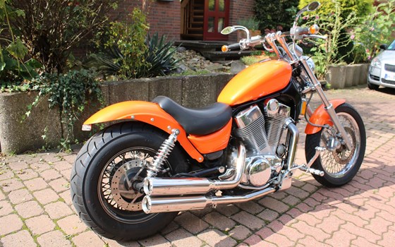 Umgebautes Motorrad Suzuki VS 1400 GLP Intruder von Suhrau's Motorshop - Bild 3 Umgebautes Motorrad Suzuki VS 1400 GLP Intruder von Suhrau's Motorshop - Bild 3