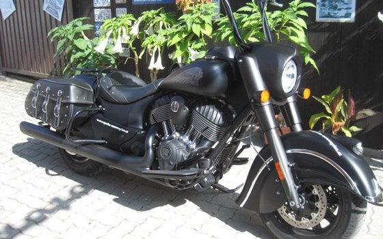 Umgebautes Motorrad Indian Chief Dark Horse von Spocks Motorcycles GmbH - Bild 1 Umgebautes Motorrad Indian Chief Dark Horse von Spocks Motorcycles GmbH - Bild 1